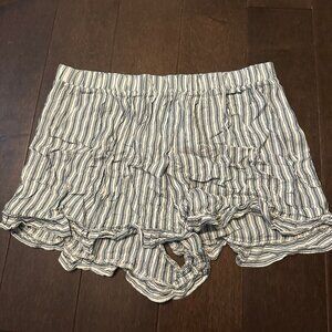 American Eagle Stripped Blue Shorts